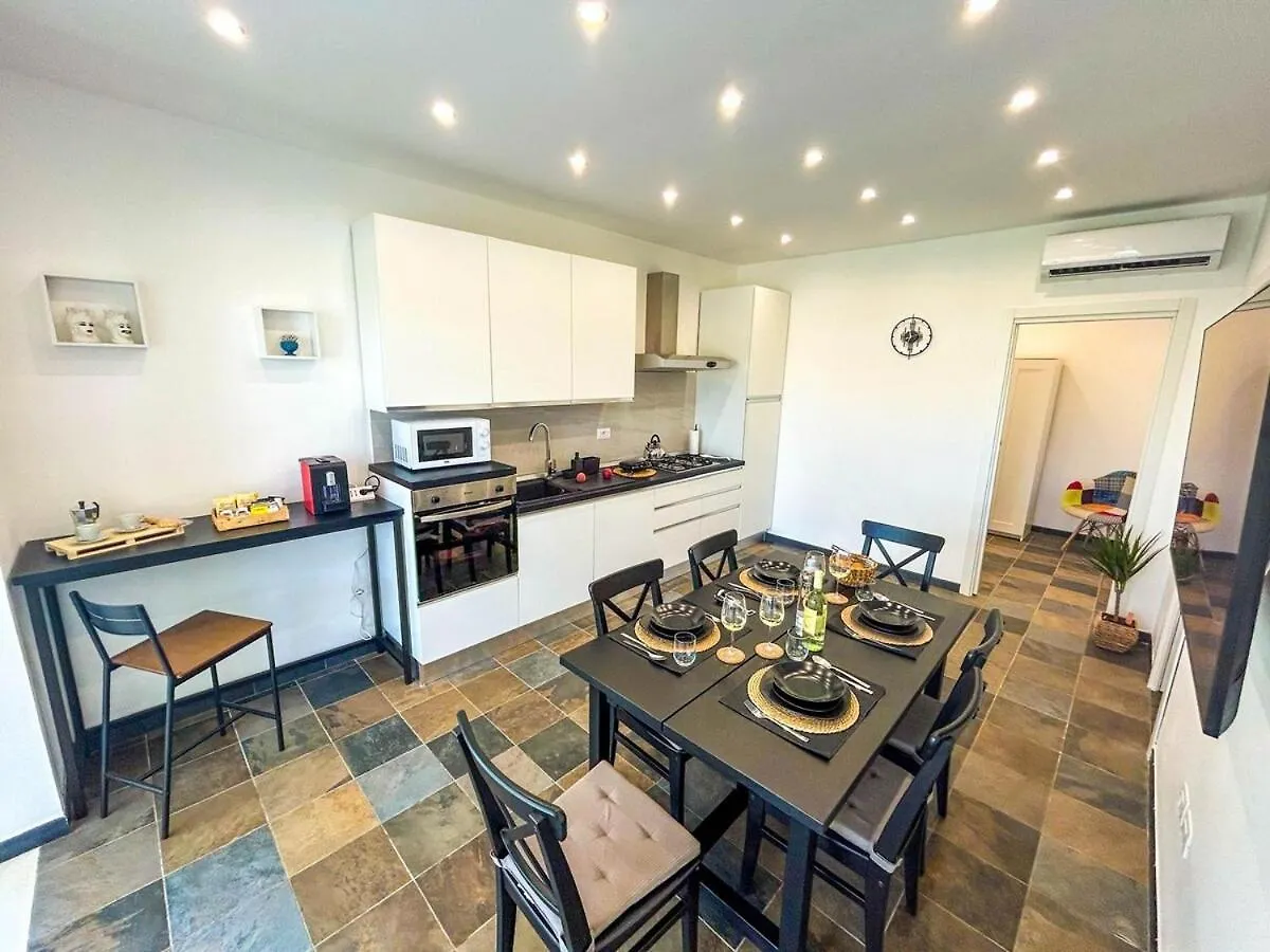 Villa Sole Plemmirio Syracuse 0*,  Italia